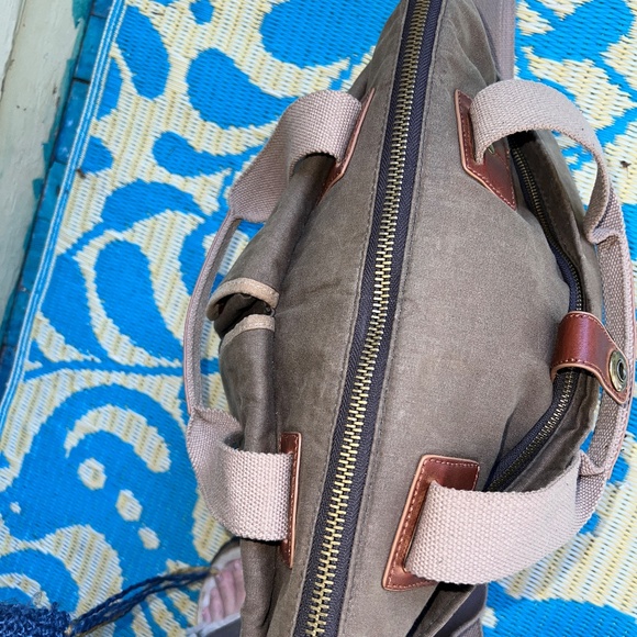 ANDREW MARC Fairfield Canvas & Leather Brief Messenger Bag - Picture 8 of 11